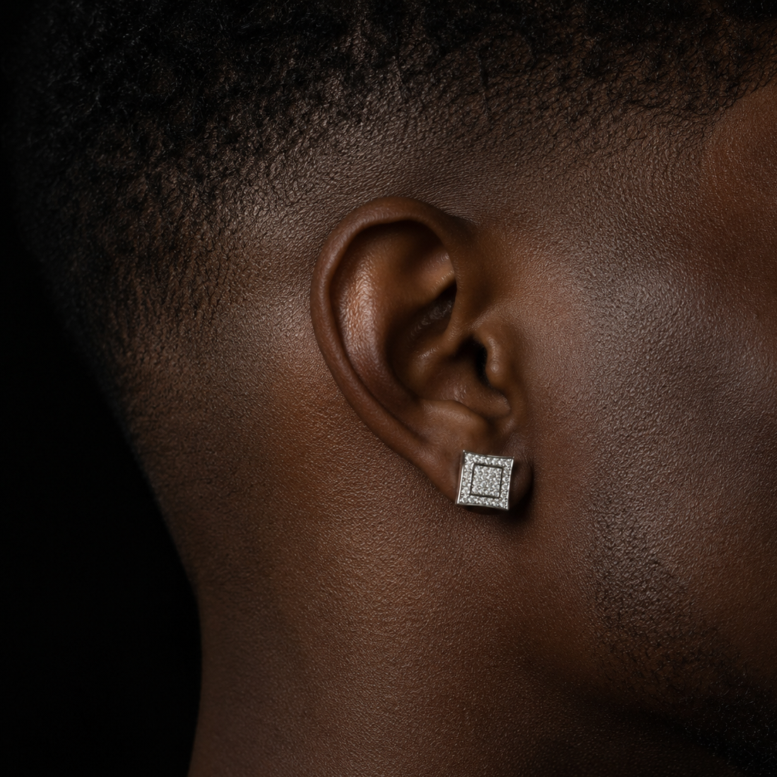 AUREX PAVÈ KITE STUDS