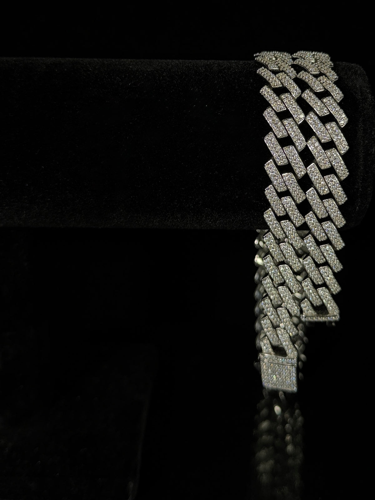 12MM ICED CUBAN LINK CHAIN – 20”